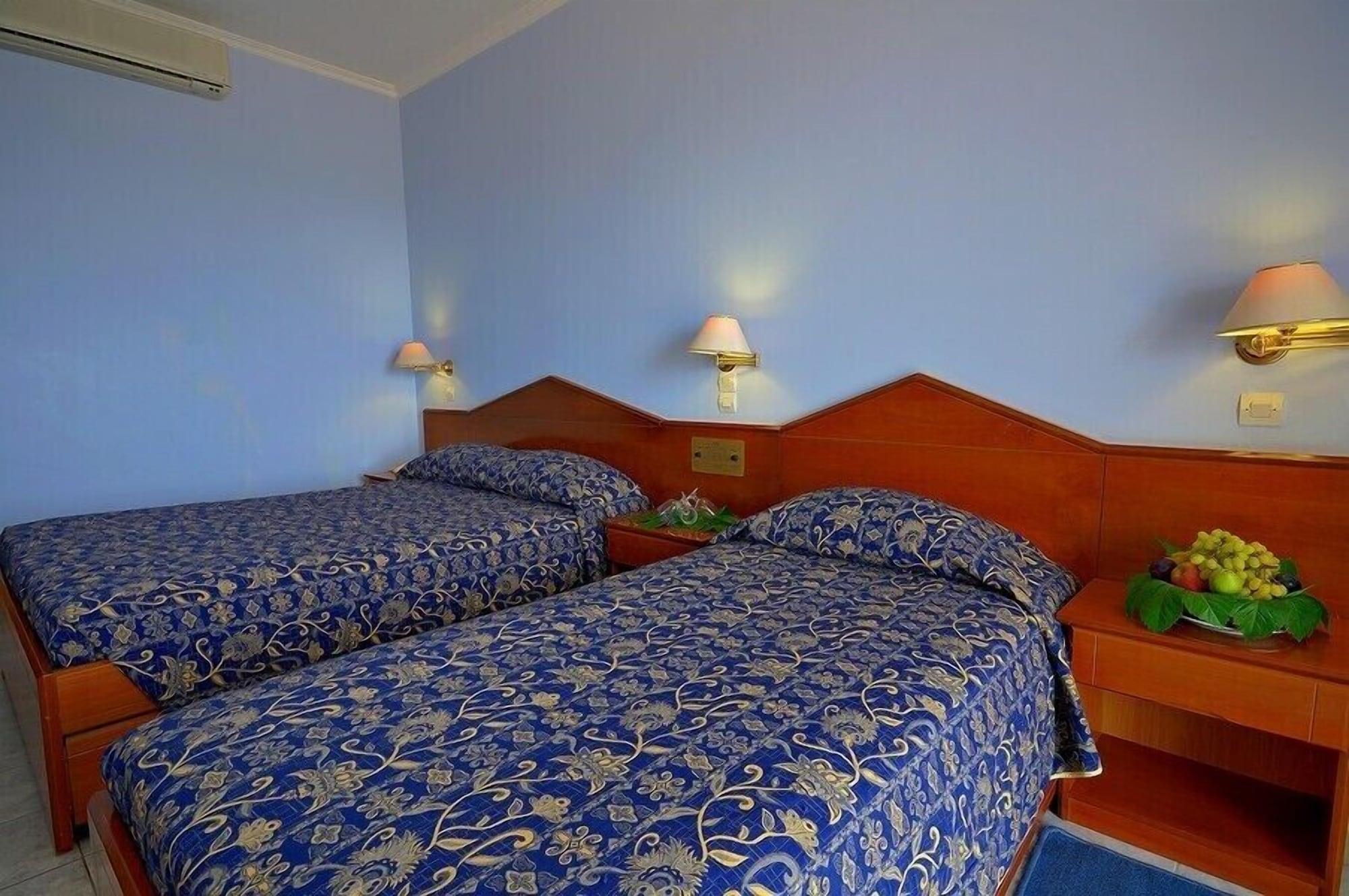 Astir Palace Hotel Laganas Bagian luar foto