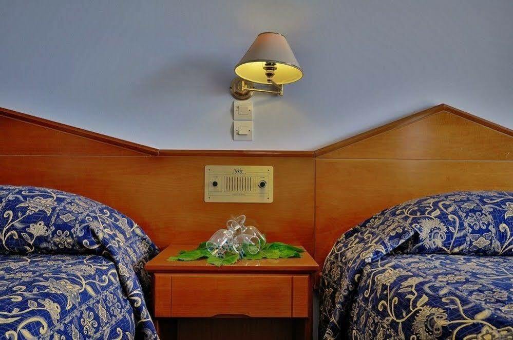Astir Palace Hotel Laganas Bagian luar foto